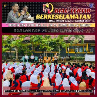 Sat Lantas Polres Kuansing Gelar Police Goes To School Ajak Pelajar SMKN 2 Teluk Kuantan Tertib Berl